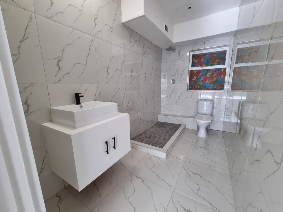 2 Bedroom Property for Sale in Mouille Point Western Cape